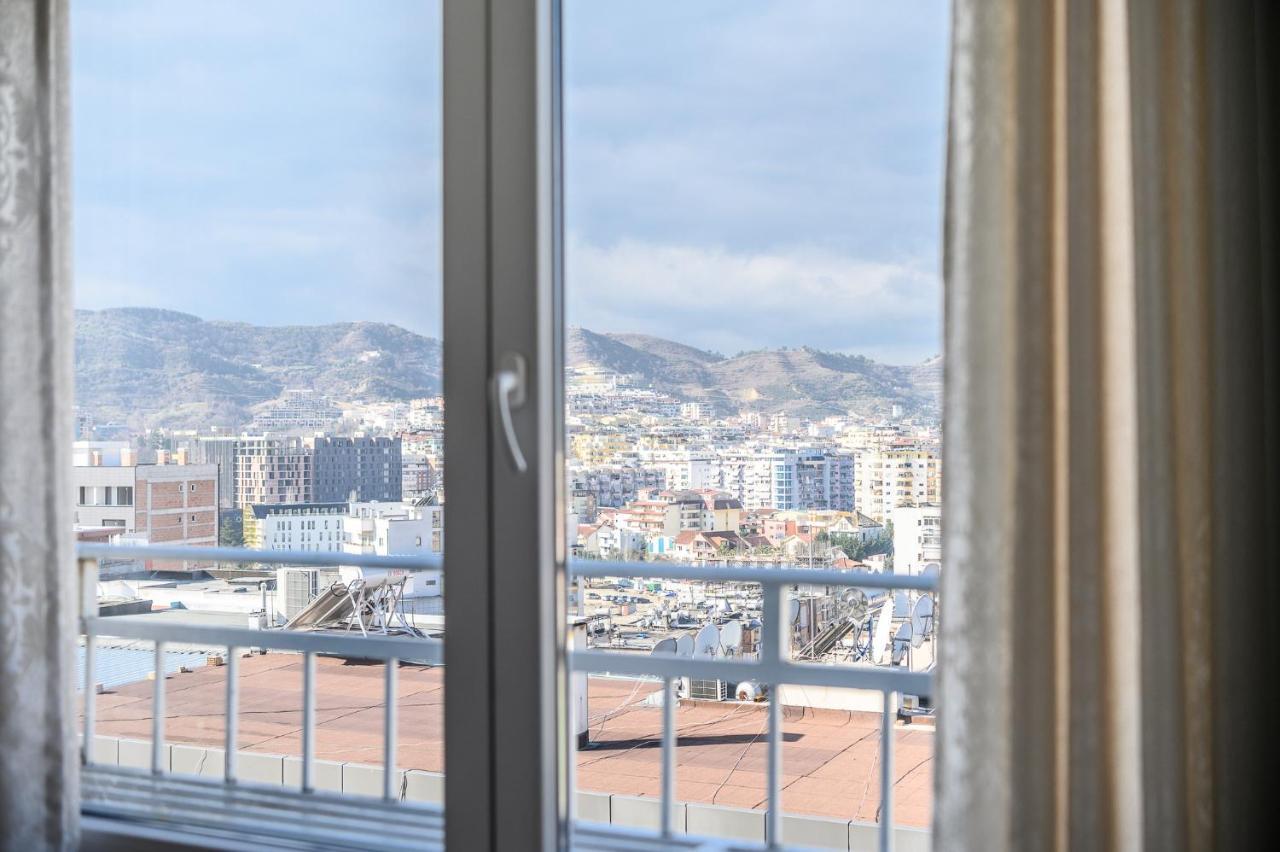 טיראנה Miku Apartments-Luxury City View At Wilson Square מראה חיצוני תמונה